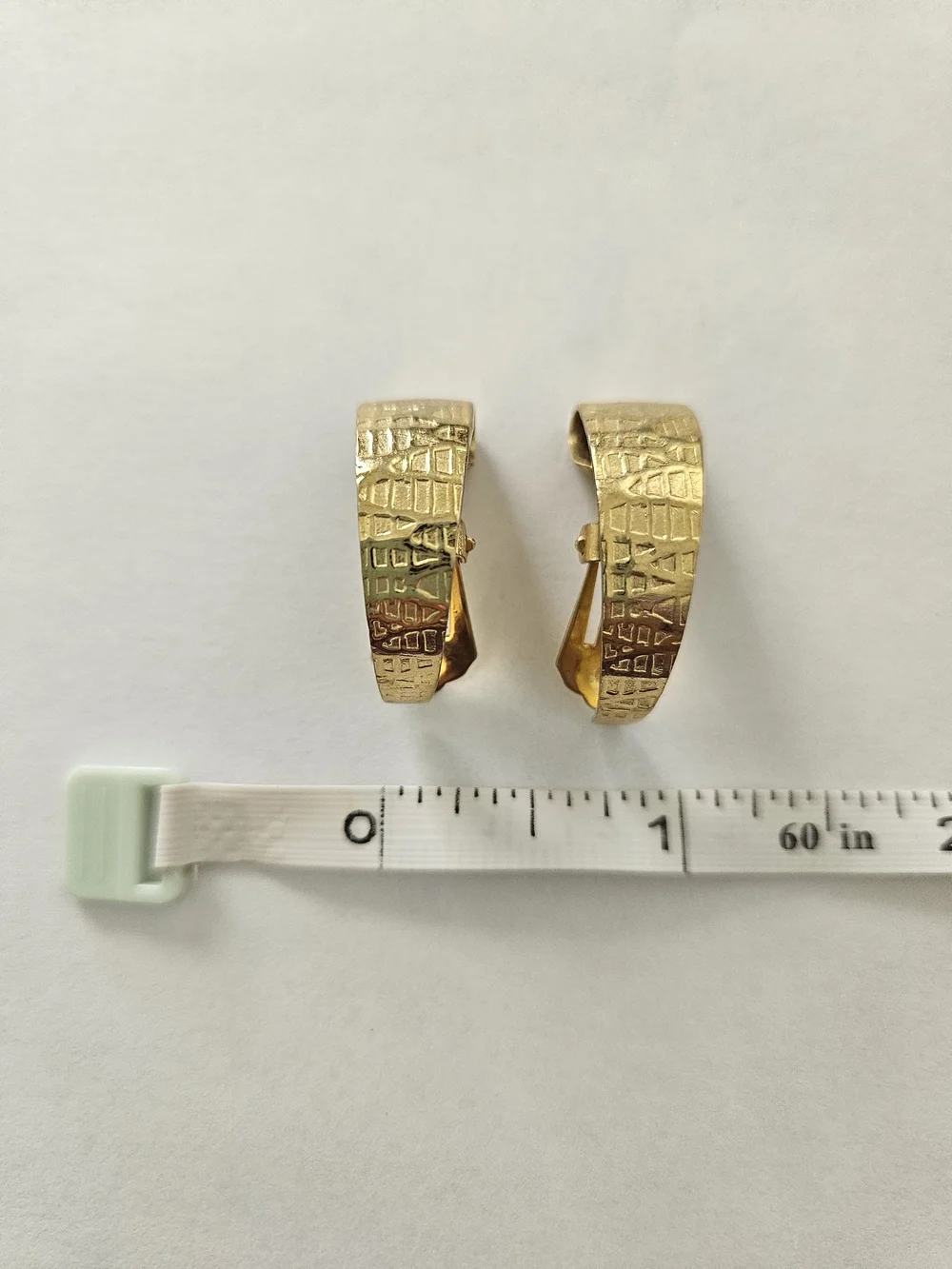 Vintage Gold Textured Clip Hoop Earrings 80s Retro Minimalist Feminine Work